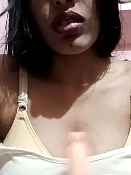 kaviyaponnu0987 online show from 10/09/25, 09:24