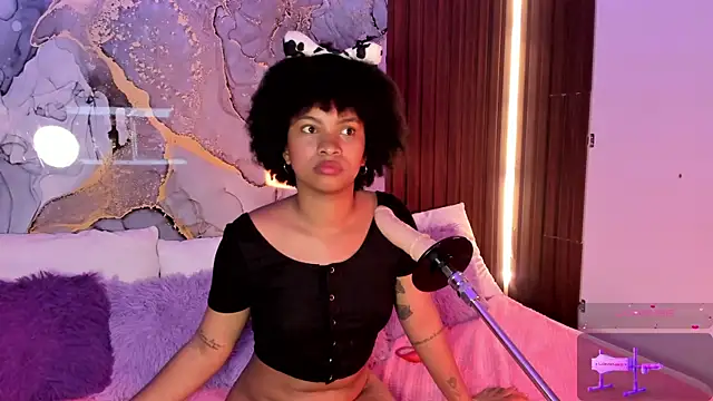 Lolalewis777 online show from 10/30/25, 02:35