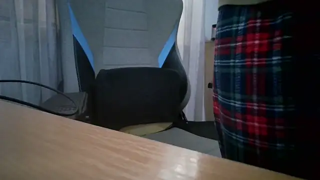 Maxxcock699  online show from 04/04/26, 05:43