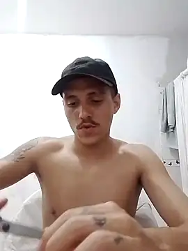 Snapshot of RussoMen chatting on 10/26/25, 11:31 RussoMen online show from 10/26/25, 11:31