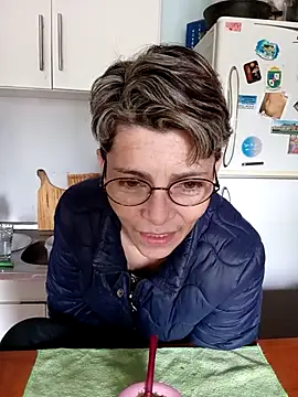 Lulypsicologasexual online show from 10/28/25, 03:58