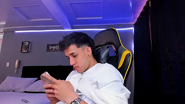 alexgiraldo   online show from 11/29/25, 01:36