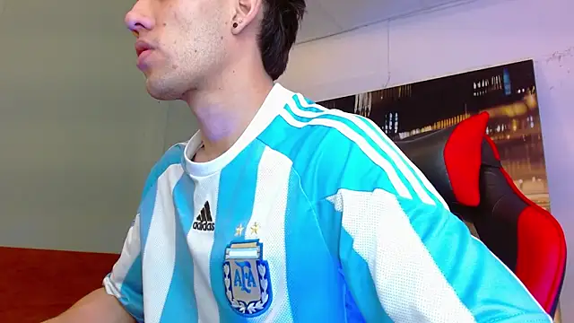 alexgiraldo   online show from 06/17/26, 05:58