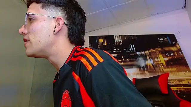 alexgiraldo   online show from 07/08/26, 12:37