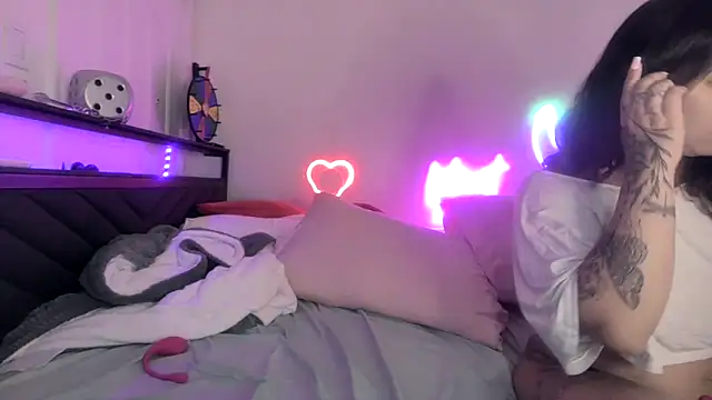 torithequeen online show from 05/15/26, 02:57