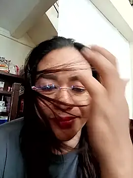 EmmaKantutera online show from 01/13/26, 02:39