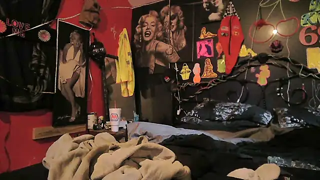 Splash Queen420 online show from 04/19/26, 12:43