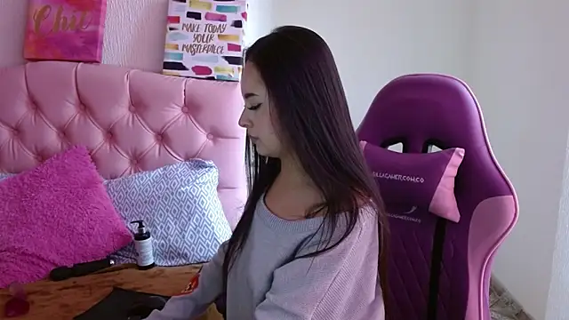 Emma-Flowers online show from 09/29/25, 07:30