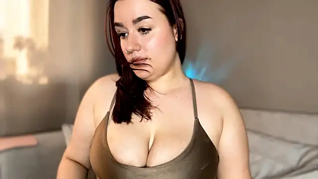 MissAdena online show from 06/09/26, 10:38