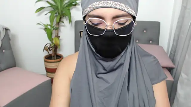 Snapshot of jade_nassar chatting on 09/23/25, 09:07 jade nassar online show from 09/23/25, 09:07