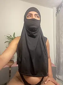 Snapshot of jade_nassar chatting on 10/07/25, 04:37 jade nassar online show from 10/07/25, 04:37