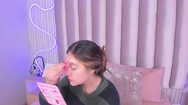 SamanthaPeachss online show from 11/22/25, 12:15