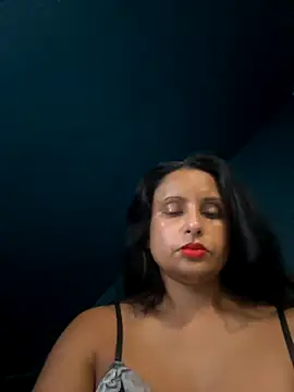 Snapshot of Angelaarayexx chatting on 10/14/25, 10:16 Angelaarayexx online show from 10/14/25, 10:16