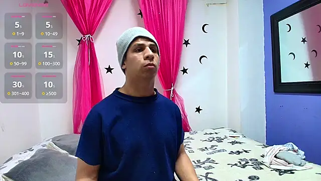 Snapshot of mabelineyesgreen303av chatting on 10/09/25, 01:36 mabelineyesgreen303av online show from 10/09/25, 01:36