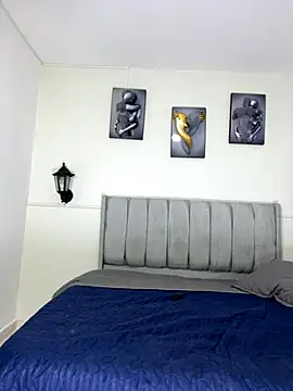 Samara Hadi  online show from 09/22/25, 09:50