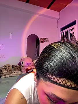 Snapshot of emilysofiia chatting on 09/18/25, 11:07 emilysofiia online show from 09/18/25, 11:07