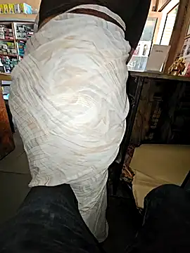 indianhotwife639 online show from 10/01/25, 06:30