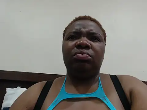 VoluptuousXX5 online show from 09/10/25, 04:23