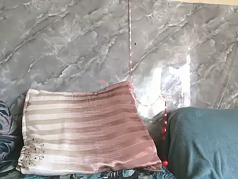 ZARIA-VIXEN online show from 01/14/26, 06:08