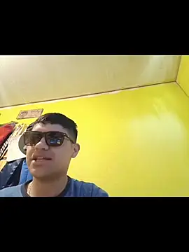 juanfritaa21 online show from 10/14/25, 03:24