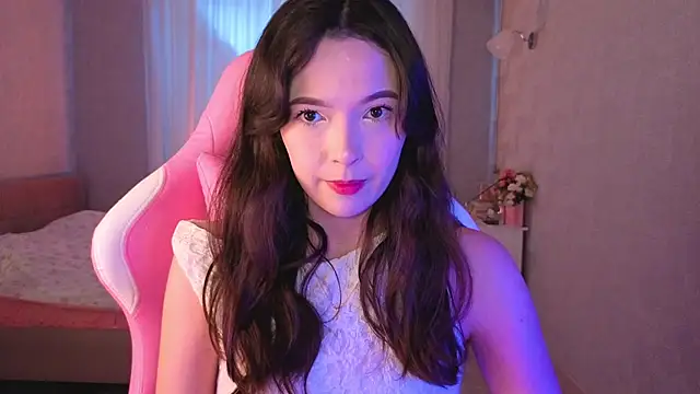 Snapshot of yuna_sunshy chatting on 06/08/26, 01:28 yuna sunshy online show from 06/08/26, 01:28