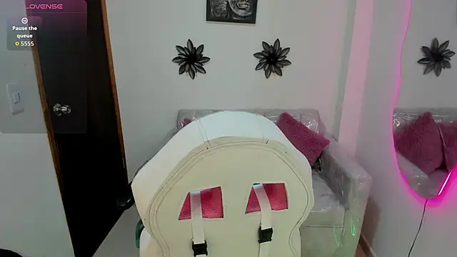 cataleya sub  online show from 10/10/25, 12:15