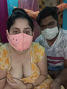 Snapshot of indiancouple659 chatting on 03/02/26, 11:28 indiancouple659 online show from 03/02/26, 11:28