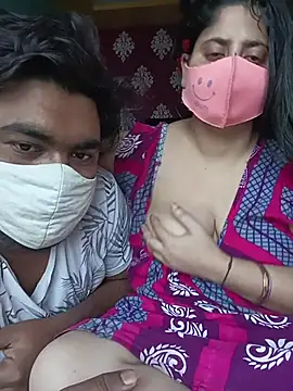 Snapshot of indiancouple659 chatting on 03/04/26, 06:41 indiancouple659 online show from 03/04/26, 06:41