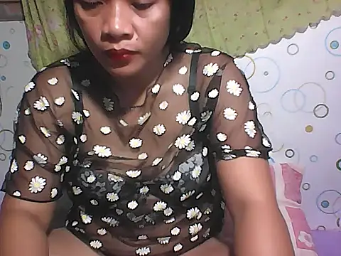 HottyElle online show from 06/24/26, 02:38