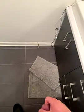 Spartacus514 online show from 10/18/25, 03:42