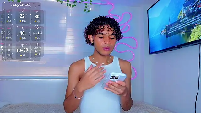 Aaron Wiinter online show from 03/02/26, 07:54