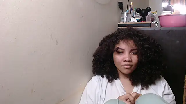 madelene online show from 11/05/25, 02:44