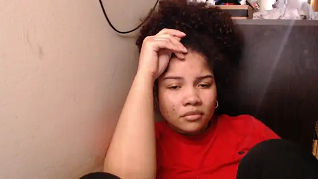 madelene online show from 11/23/25, 01:16