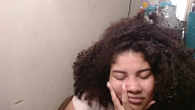 madelene online show from 06/05/26, 03:02