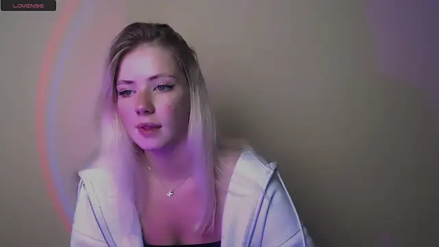 AliceHotty  online show from 09/23/25, 12:30