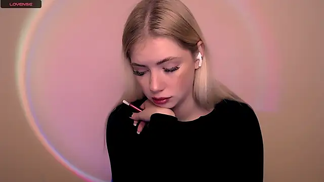 AliceHotty  online show from 11/14/25, 08:02