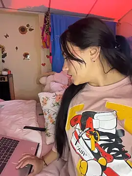 MiaRousexxx  online show from 10/21/25, 12:33