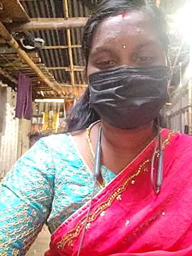 Snapshot of Tamildivya18 chatting on 11/14/25, 04:00 Tamildivya18 online show from 11/14/25, 04:00