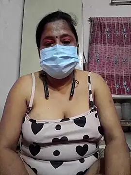 Snapshot of mature_mimi chatting on 09/16/25, 06:31 mature mimi online show from 09/16/25, 06:31