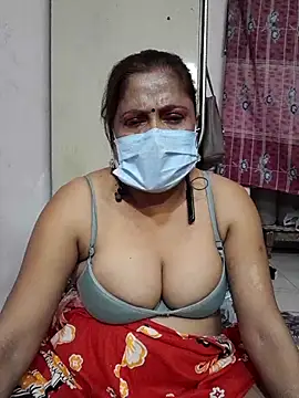 Snapshot of mature_mimi chatting on 10/10/25, 06:29 mature mimi online show from 10/10/25, 06:29