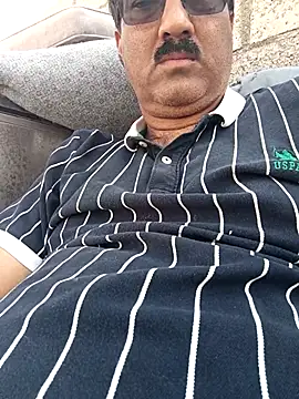 moonflower25 online show from 10/11/25, 05:17