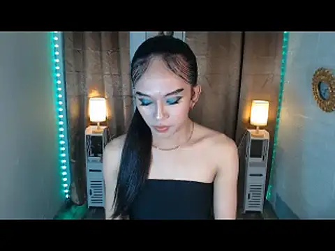 LauraSoHot online show from 01/14/26, 08:42