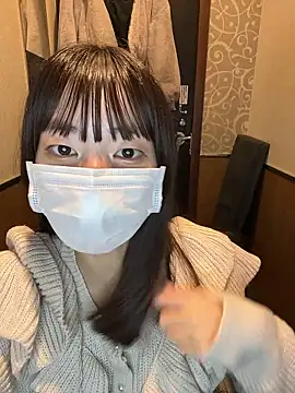 aonyan 7 online show from 10/31/25, 09:10