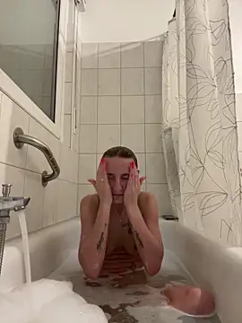 Emilia Mausi online show from 01/05/26, 08:01