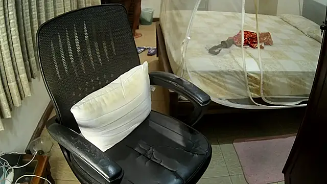 Snapshot of sissypamsissy chatting on 06/24/26, 03:55 sissypamsissy online show from 06/24/26, 03:55