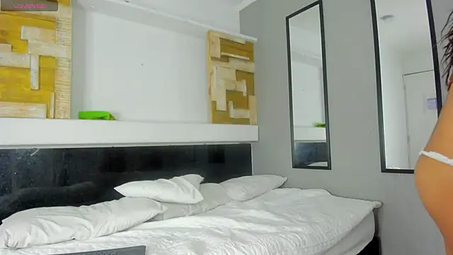 Aleexiiaa online show from 11/27/25, 12:40