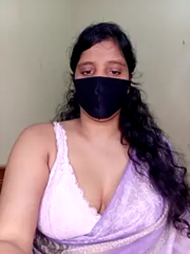 Rose-luckey online show from 04/19/26, 06:10