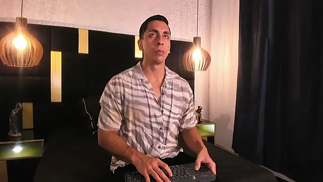 Lucio  Fox online show from 05/06/26, 11:48