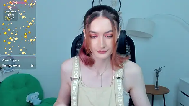 EasterBlink online show from 12/18/25, 10:32