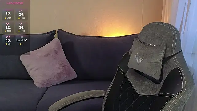 CarolineGuthrie online show from 09/12/25, 01:00